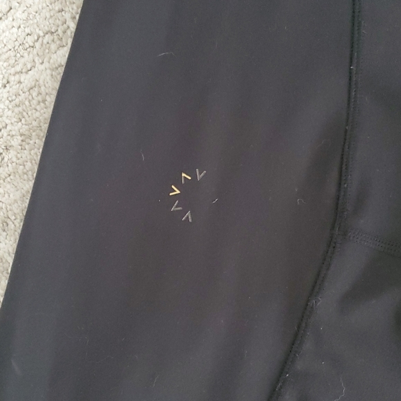 Varley | Soft Black Leggings - Picture 4 of 5